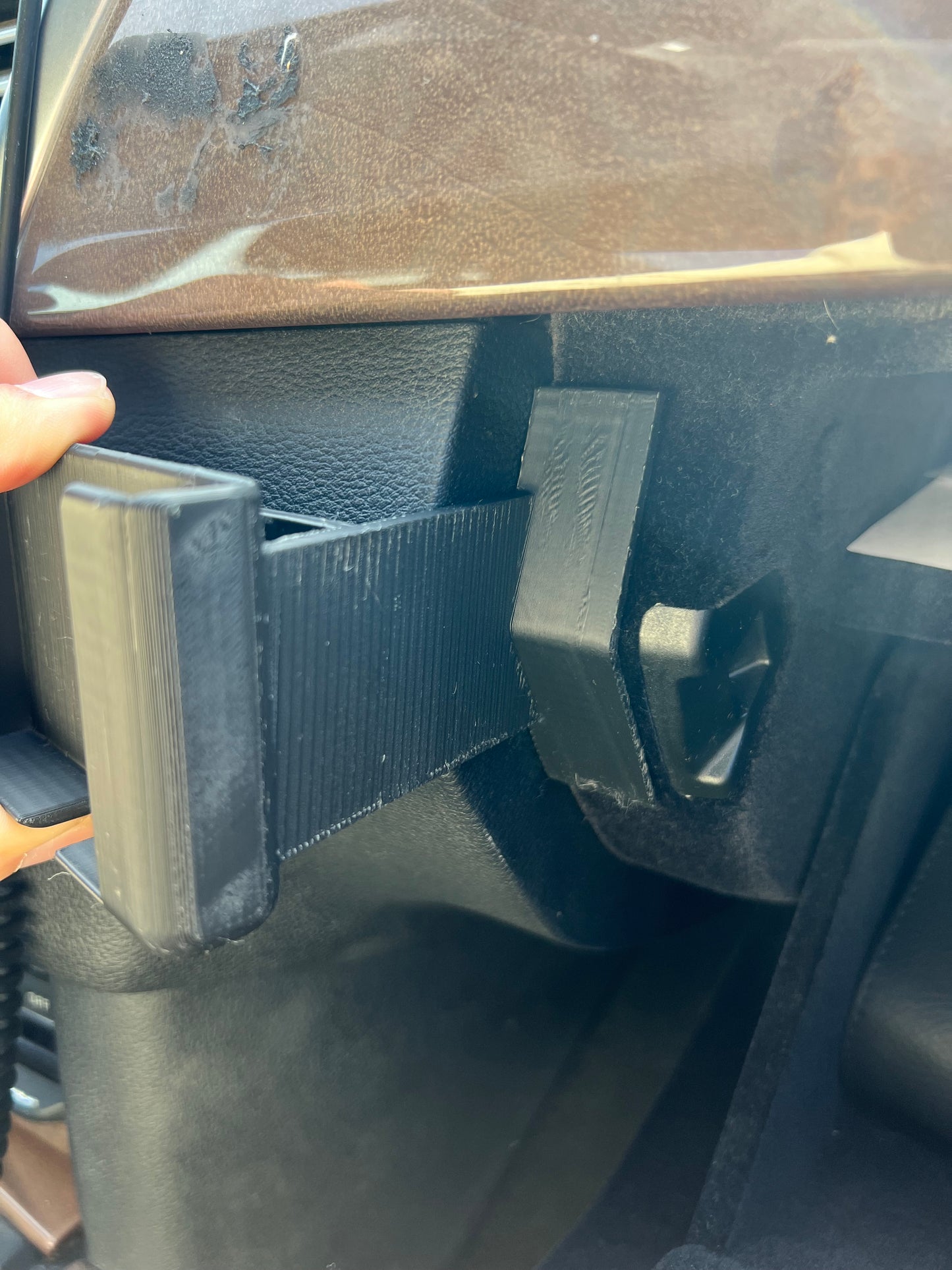 Mercedes W212 Phone holder