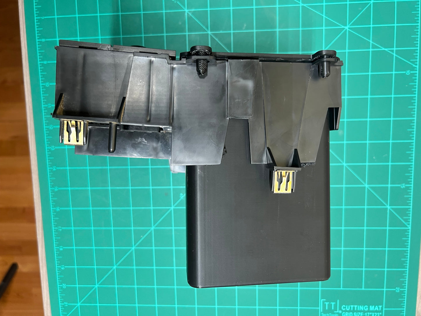 Slim Extended Dash Pocket