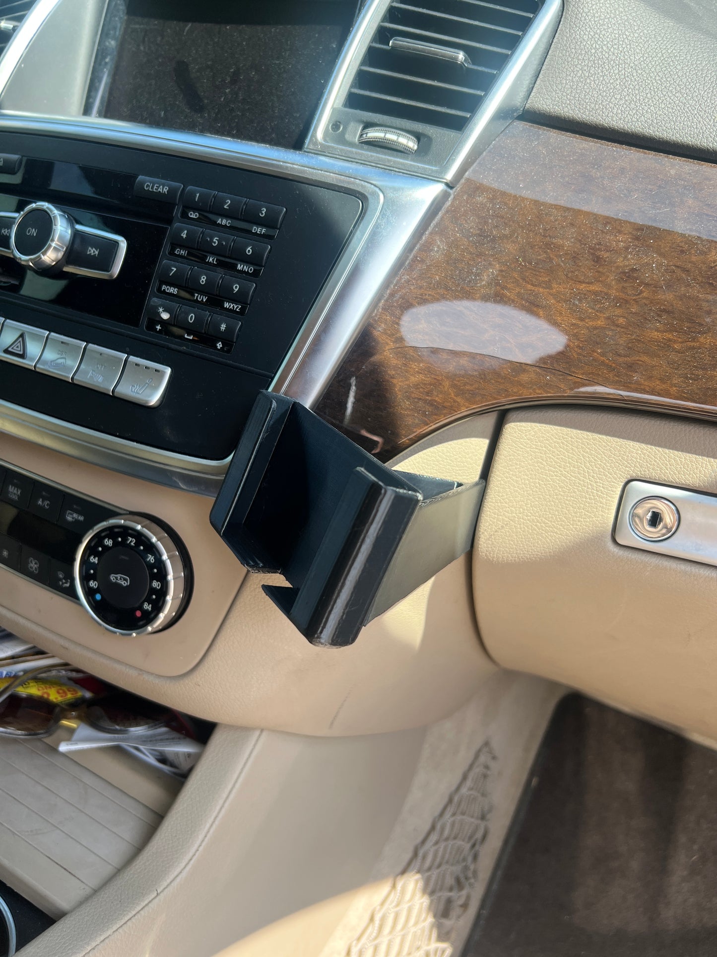 2012–2015 Mercedes ML Phone Mount